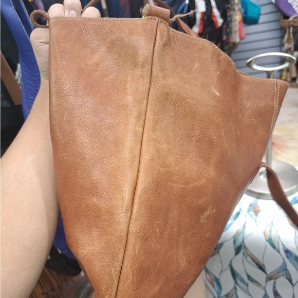 Lauren Ralph Lauren Leather Tote Bag - Picture 4 of 10